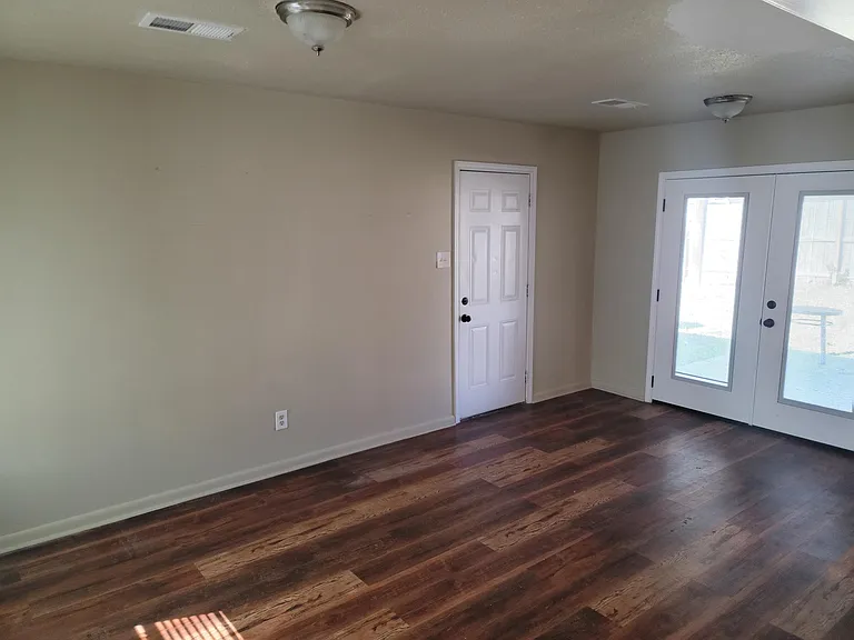 Large Dining Area