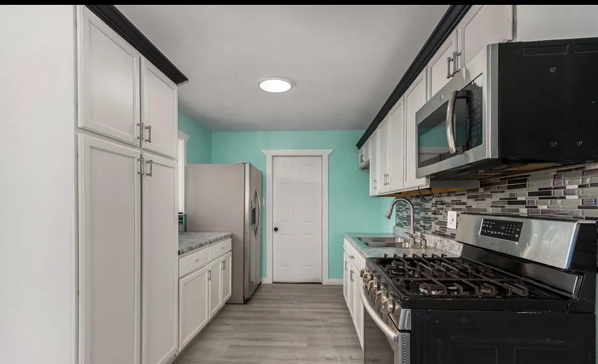 5 bed, 1500 sqft, $775 — Photo 4