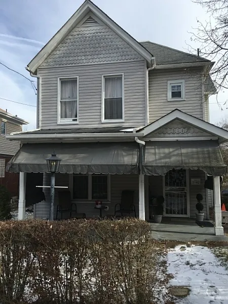 3142 Huxley St photo 1
