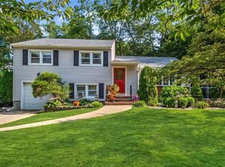 69 Farms Road Cir, East Brunswick, NJ 08816