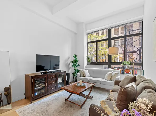 310 East 46th Street image 1 of 10