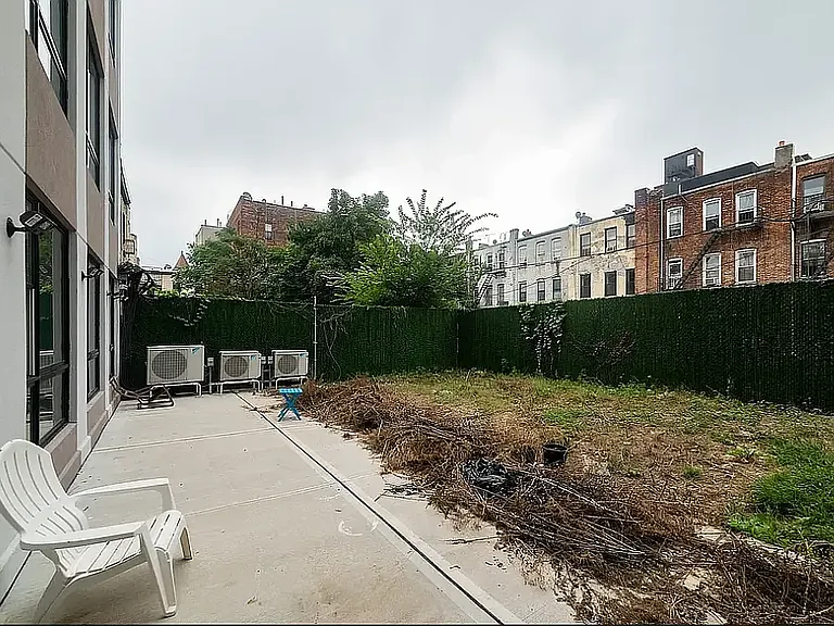 254 E 28th St #4C — Photo 9