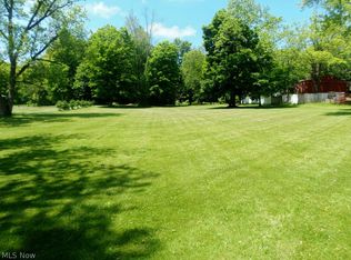 S Hametown Rd, Barberton, OH 44203