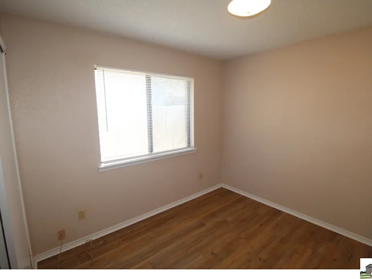 1706 Wickfield Way — Photo 17