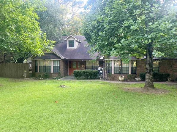 61 Pierce Rd, Arkadelphia, AR 71923