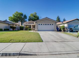 8204 Ipswich Way, Bakersfield, CA 93311