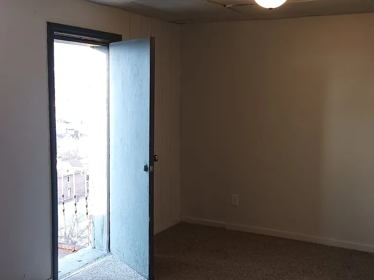 328 Grant Ave #10 — Photo 2