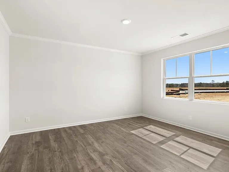 123 Thompson Way — Photo 3