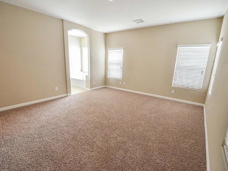 9422 Sand Tiger Ave — Photo 14