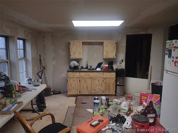 3rd image of 358 W Park Street