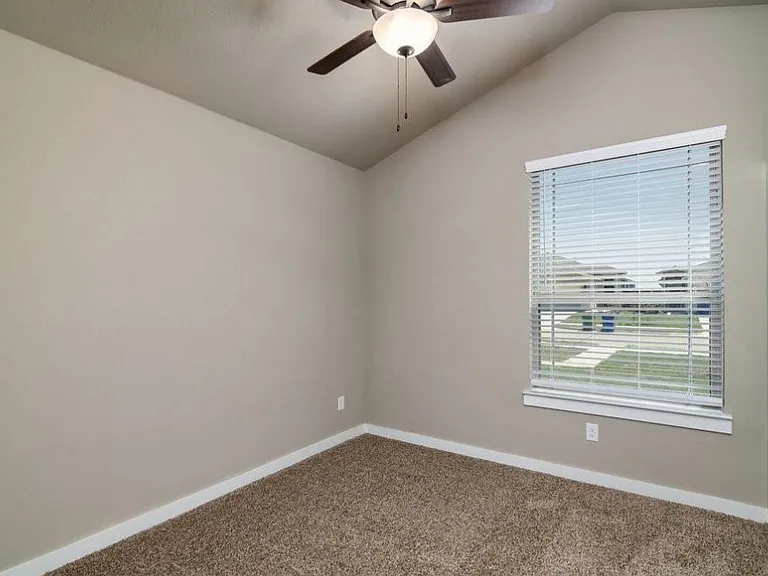 649 Harvest Moon Dr — Photo 12