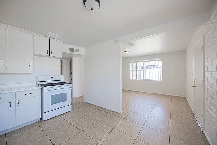 422 S Wilbur #A — Photo 11