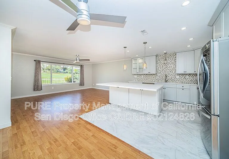 7525 Jerez Ct #H — Photo 7
