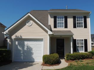 917 Crowders Woods Dr, Gastonia, NC 28052