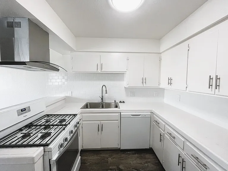 17062 Altadena Dr #15991 & 16001 — Photo 10