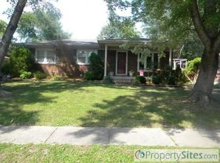 805 Flicker Rd, Louisville, KY 40214