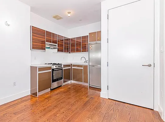 Rented by Cityside Rentals Corp | media 5