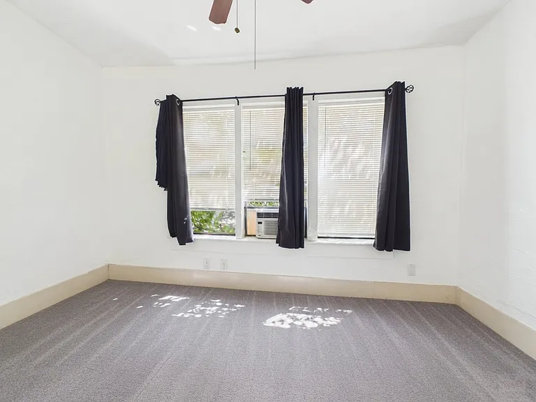 3006 Duval St #4 — Photo 6