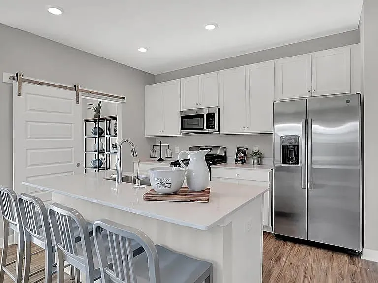 15243 Farrington Way — Photo 32