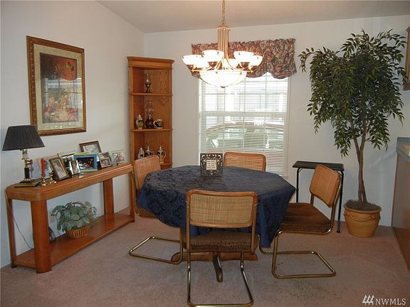 4th image of 2500 S 370th St Unit 129