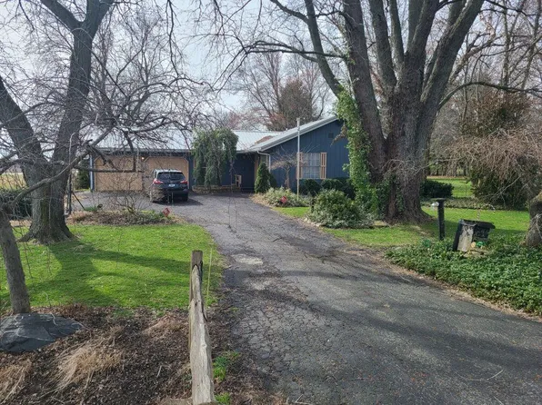 210 E 250 S, Valparaiso, IN 46383