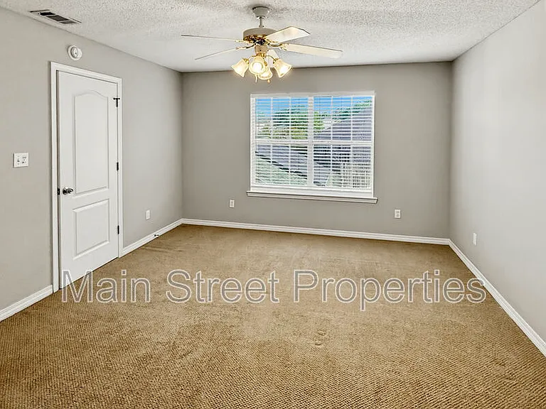 2121 Pin High Dr — Photo 11