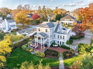 17 Winsor St, Duxbury, MA 02332