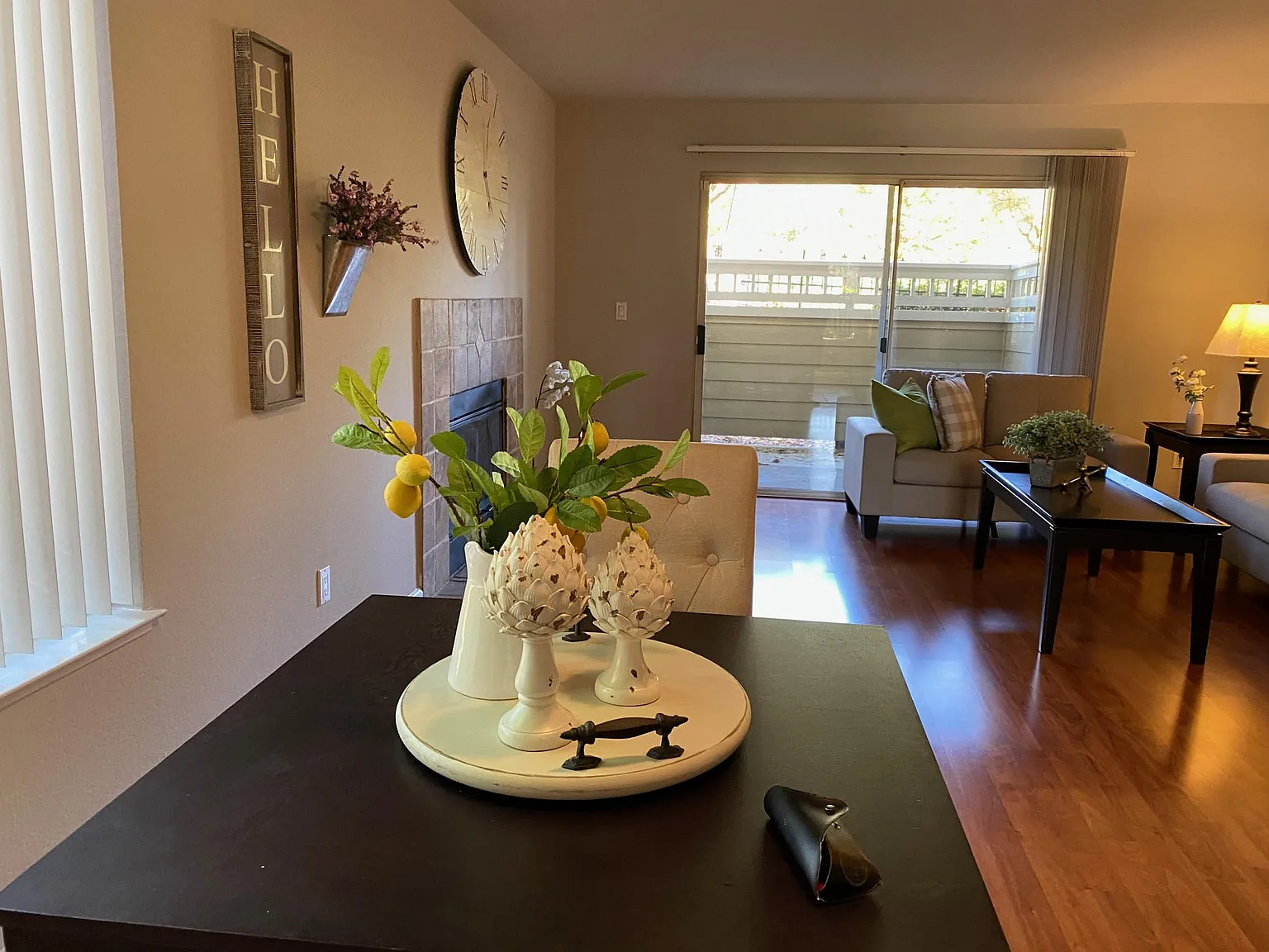 2 bed, 943 sqft, $2,900 — Photo 4