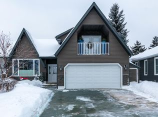 455 Village Sq, Strathcona County, AB T8A 4K2