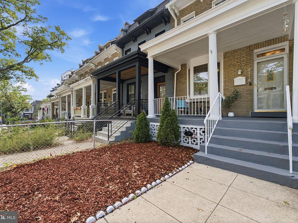 1st image of 4214 3rd St NW