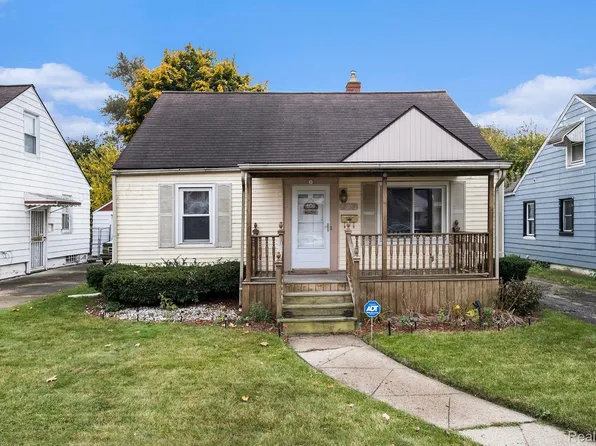 2715 Berkley St, Flint, MI 48504