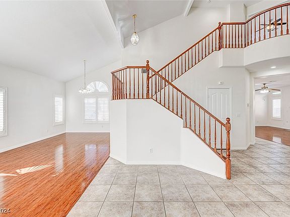 2nd image of 5739 Shermer Ct