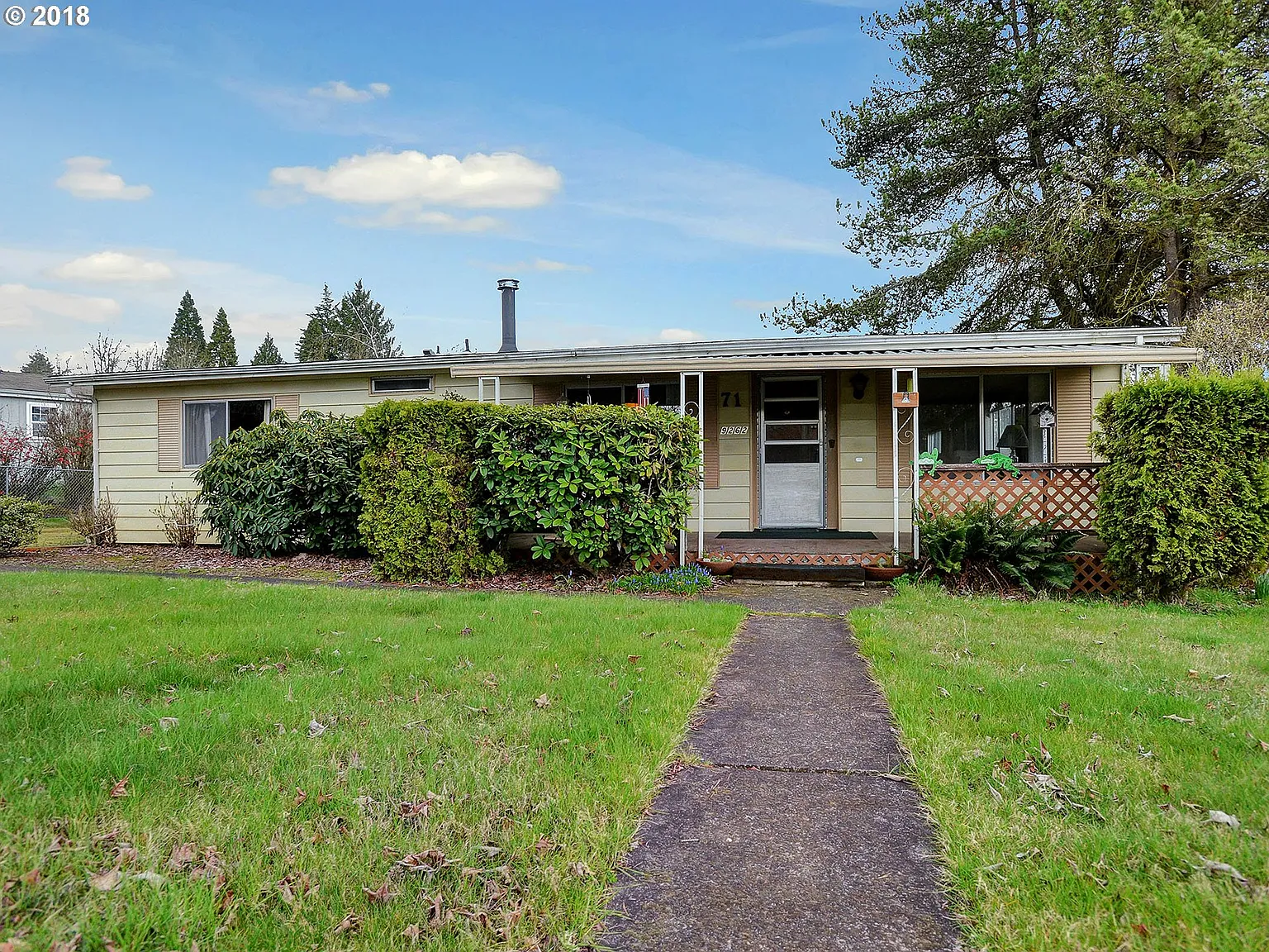 9262 SW Link St photo 1