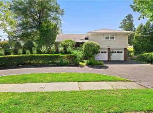 586 Webster Ave, New Rochelle, NY 10801