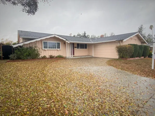 10171 Richwood Dr, Cupertino, CA 95014