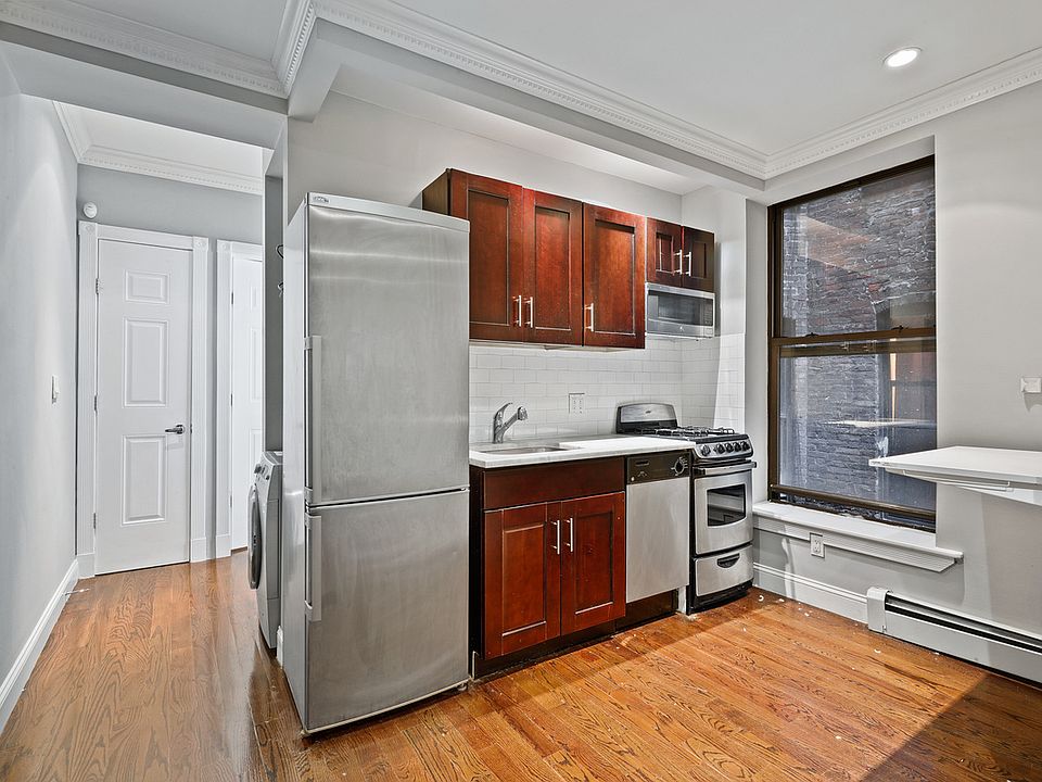 1st image of 818 10th Ave Front 2R