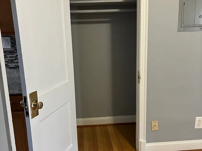 1819 P St SE — Photo 53