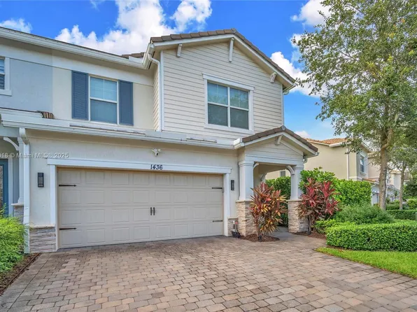 1436 Silk Oak Dr, Hollywood, FL 33021