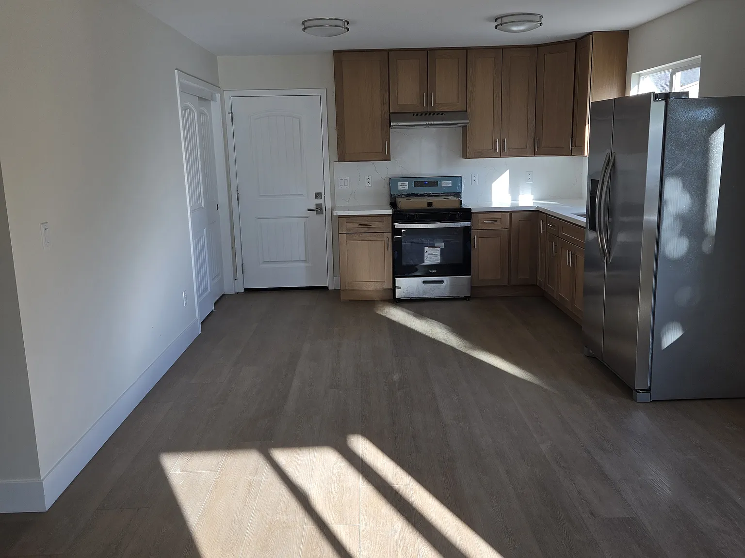 2 bed, 800 sqft, $2,600 — Photo 3