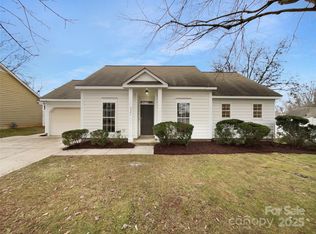 5751 Ebley Ln, Charlotte, NC 28227