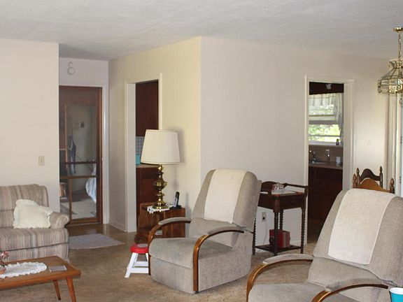 2nd image of 309 Village Ln