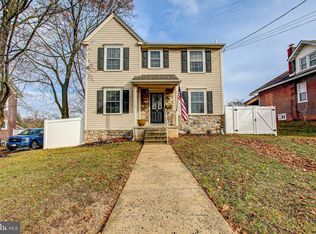 35 N 3rd St, Souderton, PA 18964