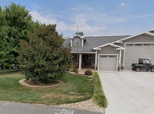17 Hickory Cir, Crossville, TN 38555
