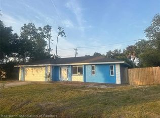 2611 Lakeshore Cir, Pt Charlotte, FL 33952
