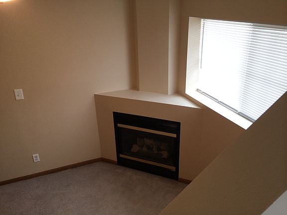 3rd image of 13518 S 31st St