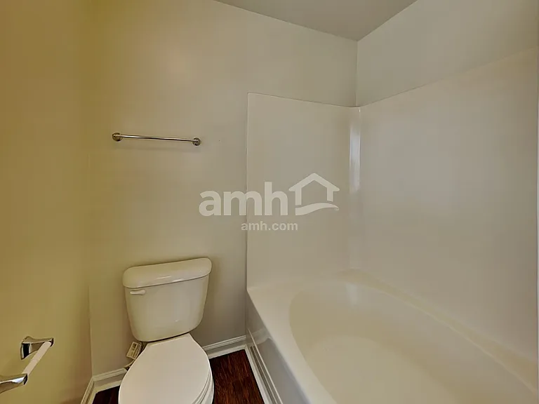 1438 Pleasant Garden Ln — Photo 11
