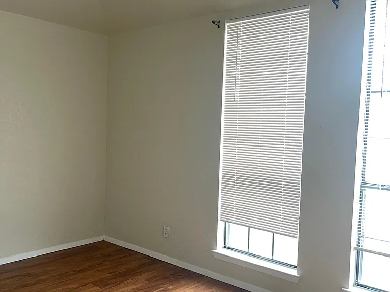 2301 Timberline Dr — Photo 6