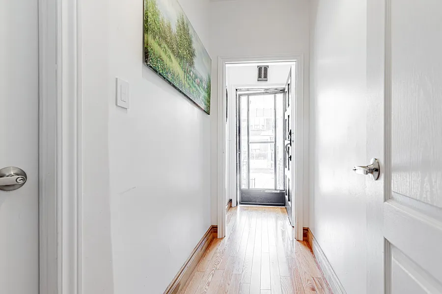 Building Photo - 10 Burnfield Ave #2
