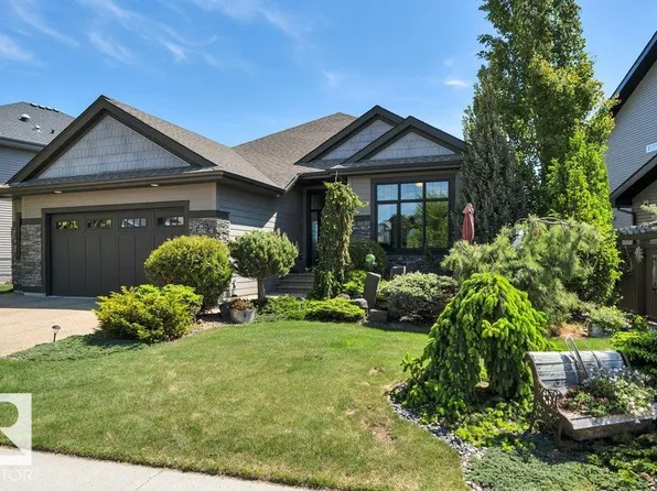 3262 Whitelaw Dr NW, Edmonton, AB T6W 0P7