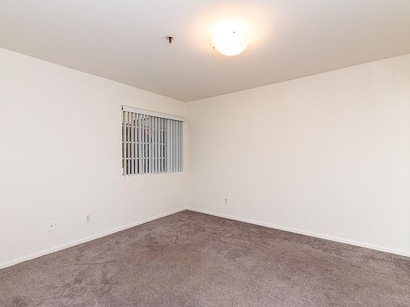 2nd image of 609 E Palm Ave